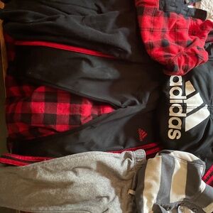 Bundle deal Three alfits Carter’s and Adidas 3t